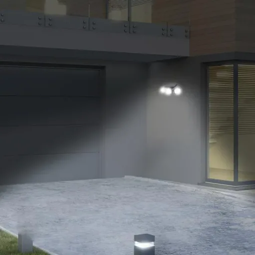 LED Solar Licht mit 3 ausrichtbaren Lichtfeldern und Bewegungsmelder