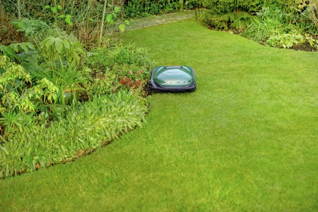 Mähroboter - RK1000 für Rasenflächen bis 1000m², Schnittbreite 21 cm