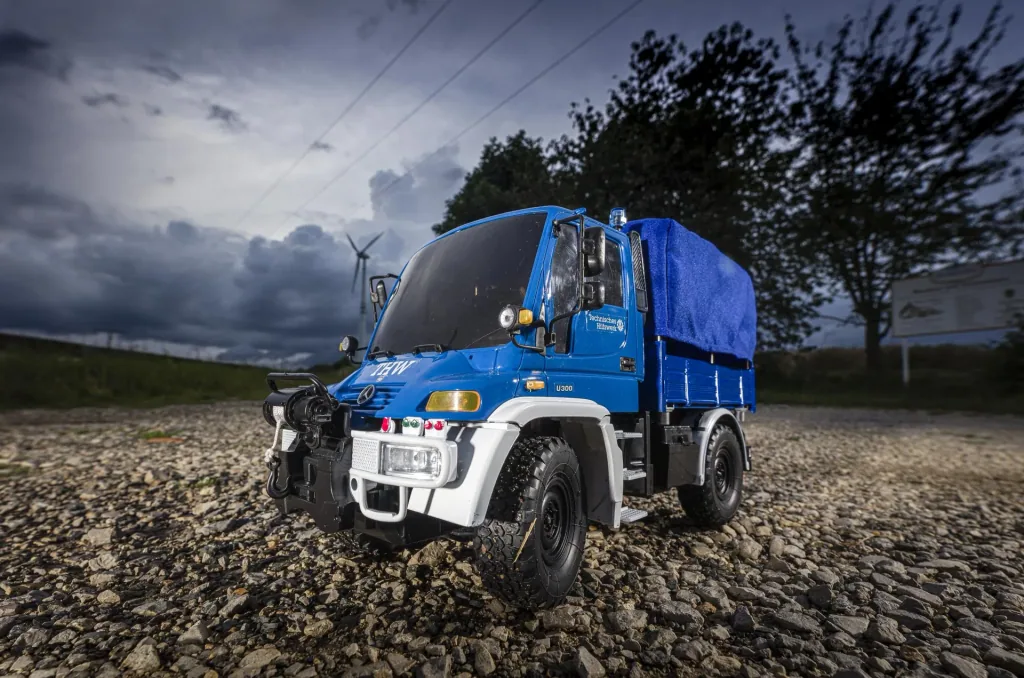 Fahrzeug MB Unimog U300 THW 2.4 GHz 100 % RTR 1:12
