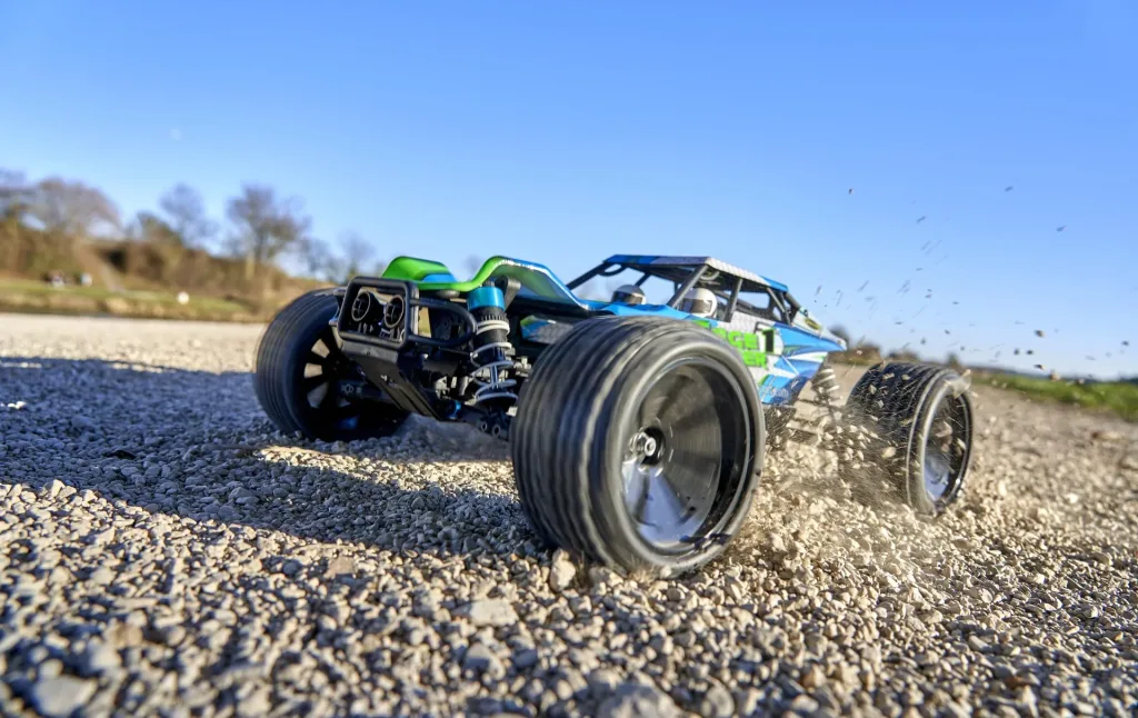 1:10 Cage Buster 4 WD 2.4GHz 100% RTR
