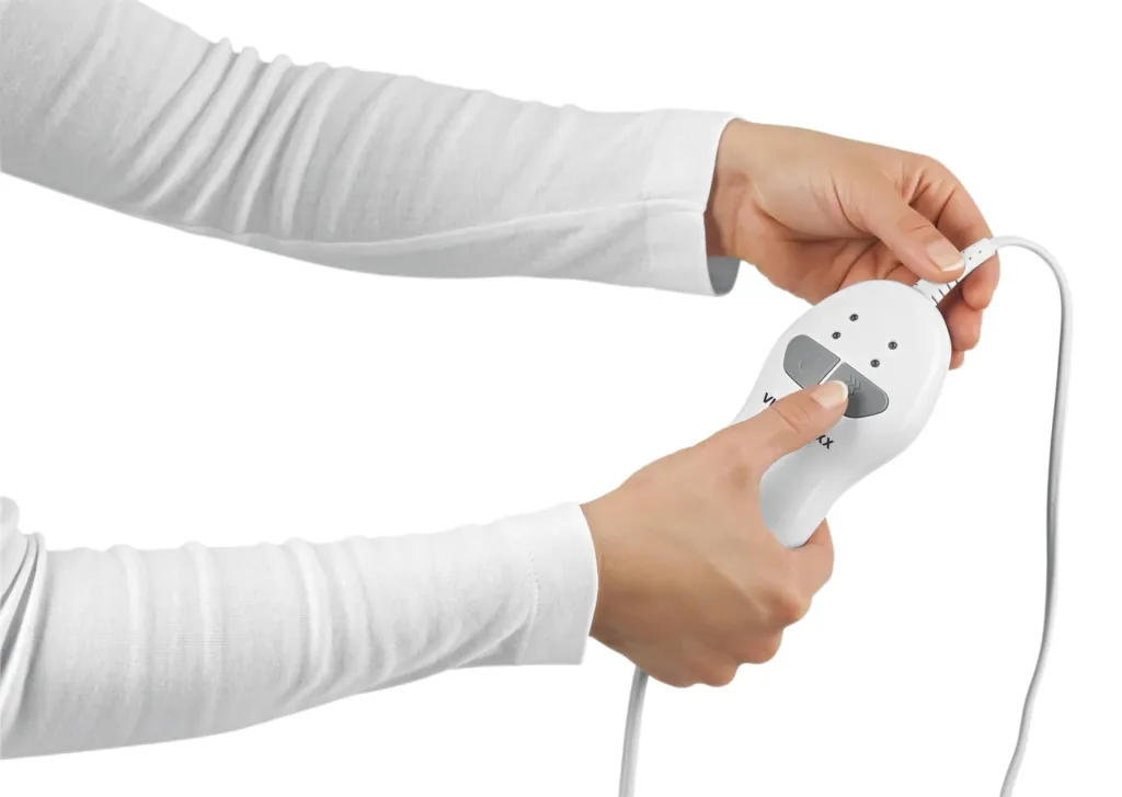 2 in 1 Heizdecke, Massagefunktion, 100 Watt, Grau