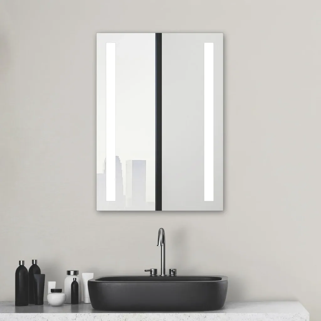 Badezimmerspiegel mit Beleuchtung, "Light" - 50 x 70 cm - Lichtfarbe neutralweiß