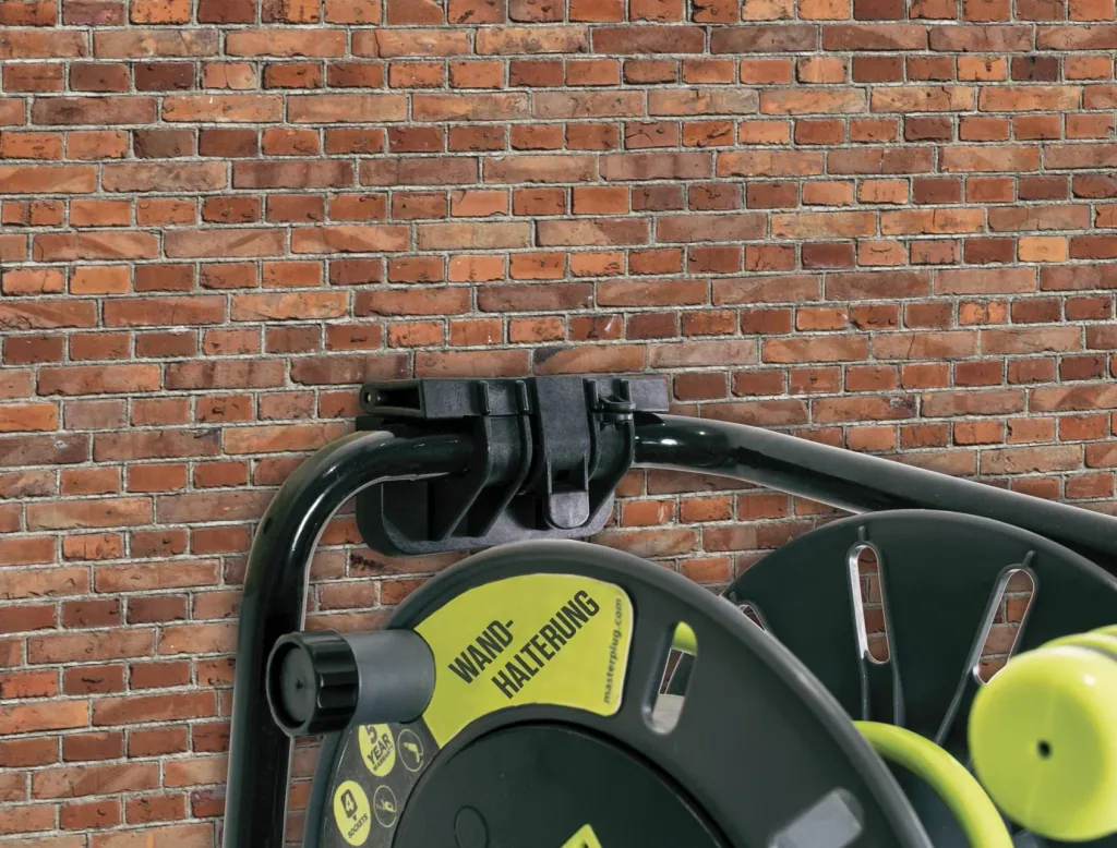 Kabeltrommel 25 Meter mit 2 Steckdosen und 2 USB Ports + GRATIS dazu Wandhalterung