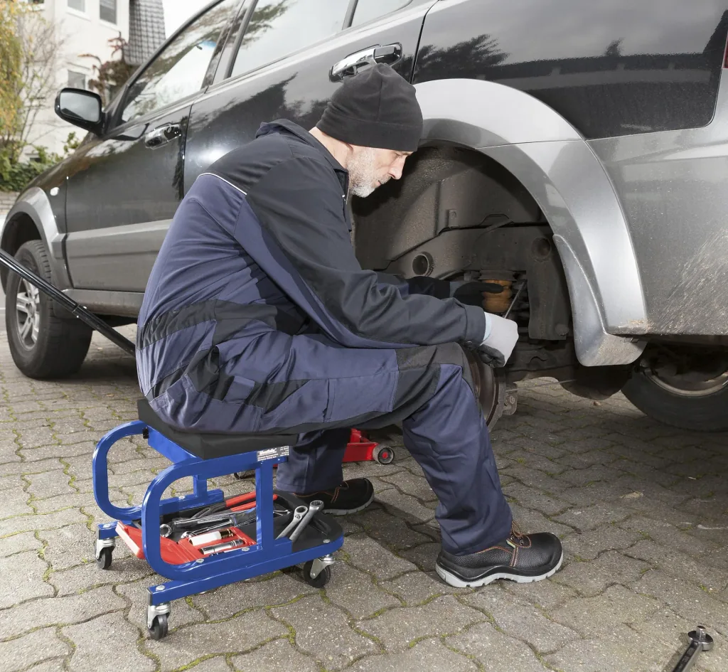Rollsitz mit Schublade