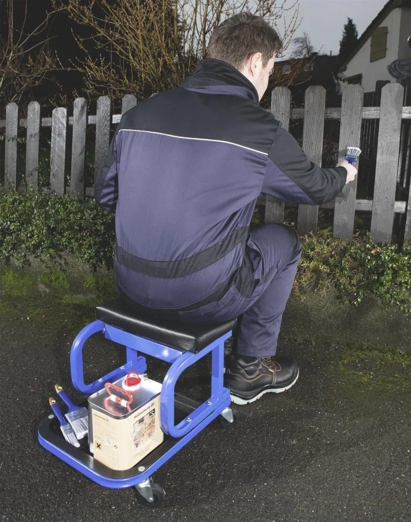 Rollsitz mit Schublade