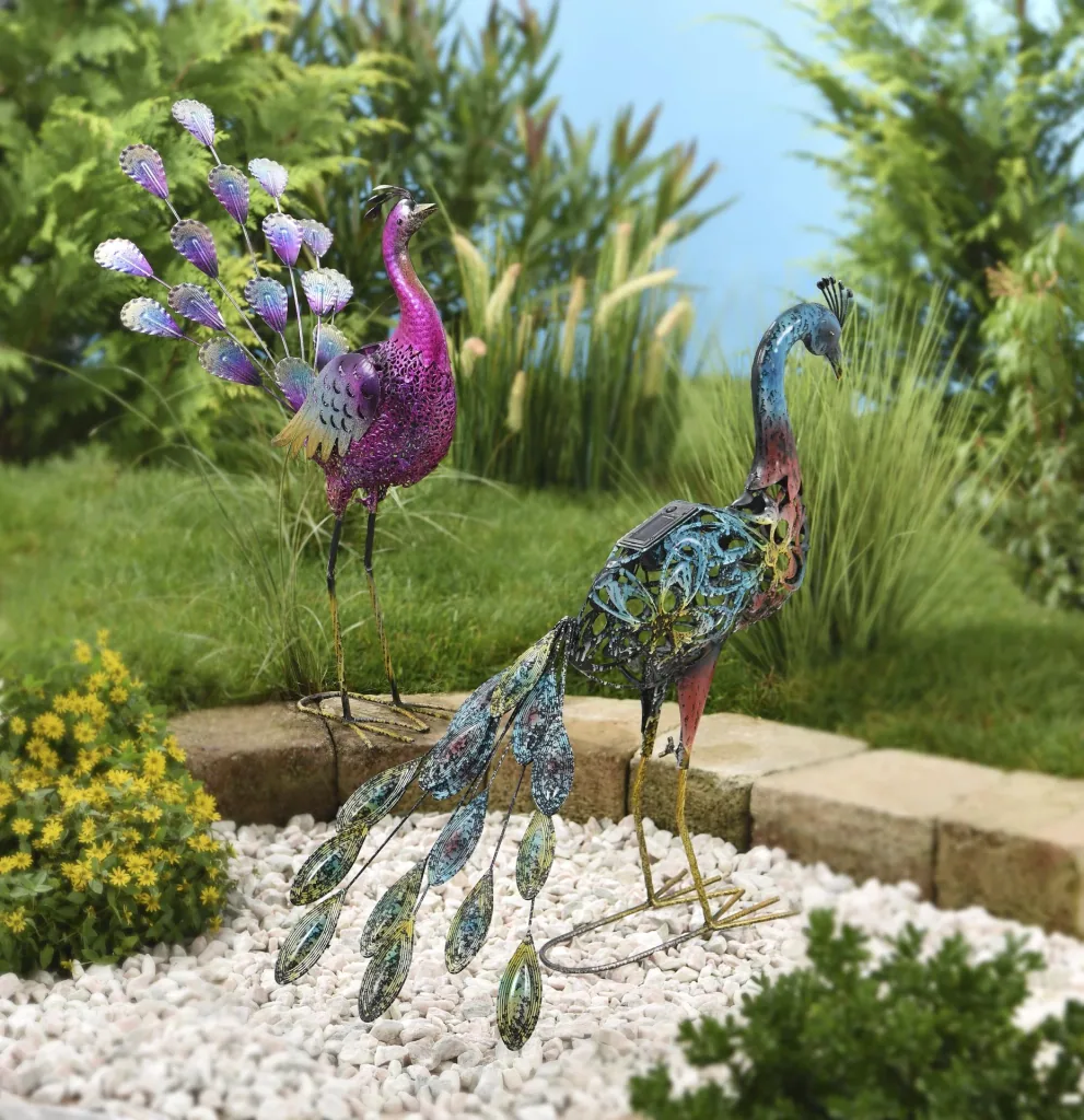 Metalldeko-Pfau Clyde mit LED - solarbetrieben