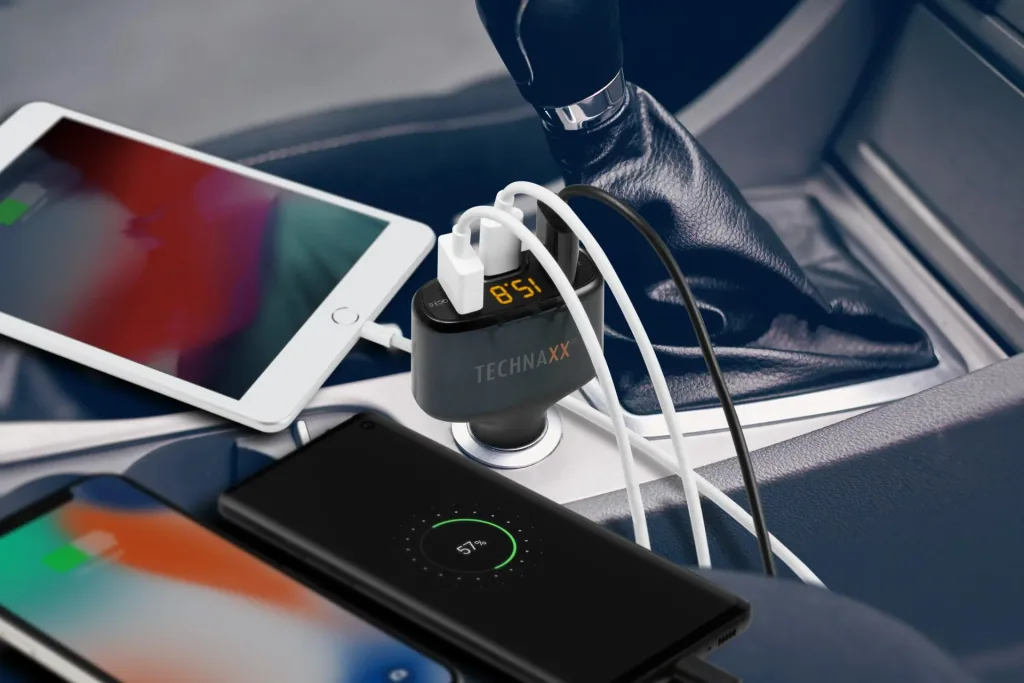 QC 3.0 & USB-C KFZ-Ladeadapter TE18