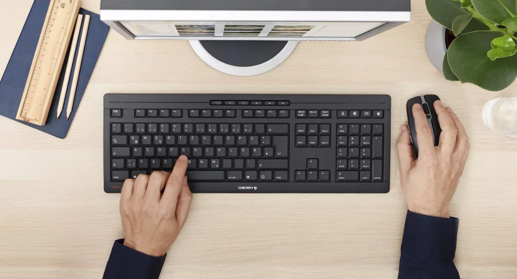 Kabelloses Tastatur-Maus-Set STREAM DESKTOP schwarz