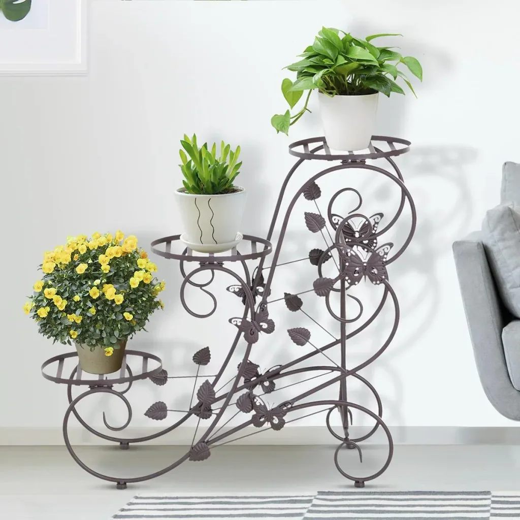 Dreistufiges Blumenständer bronze