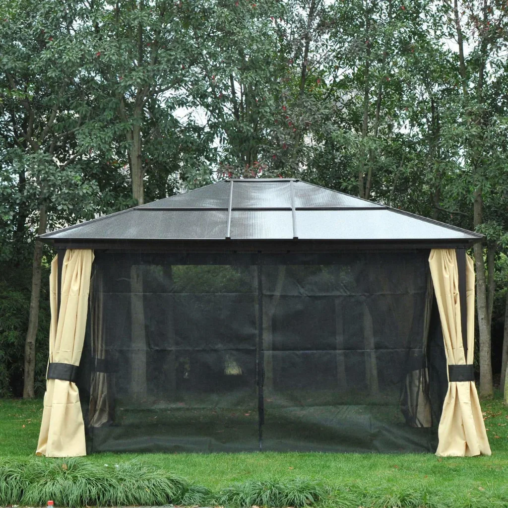 Luxus Pavillon mit lichtdurchlässigem Dach