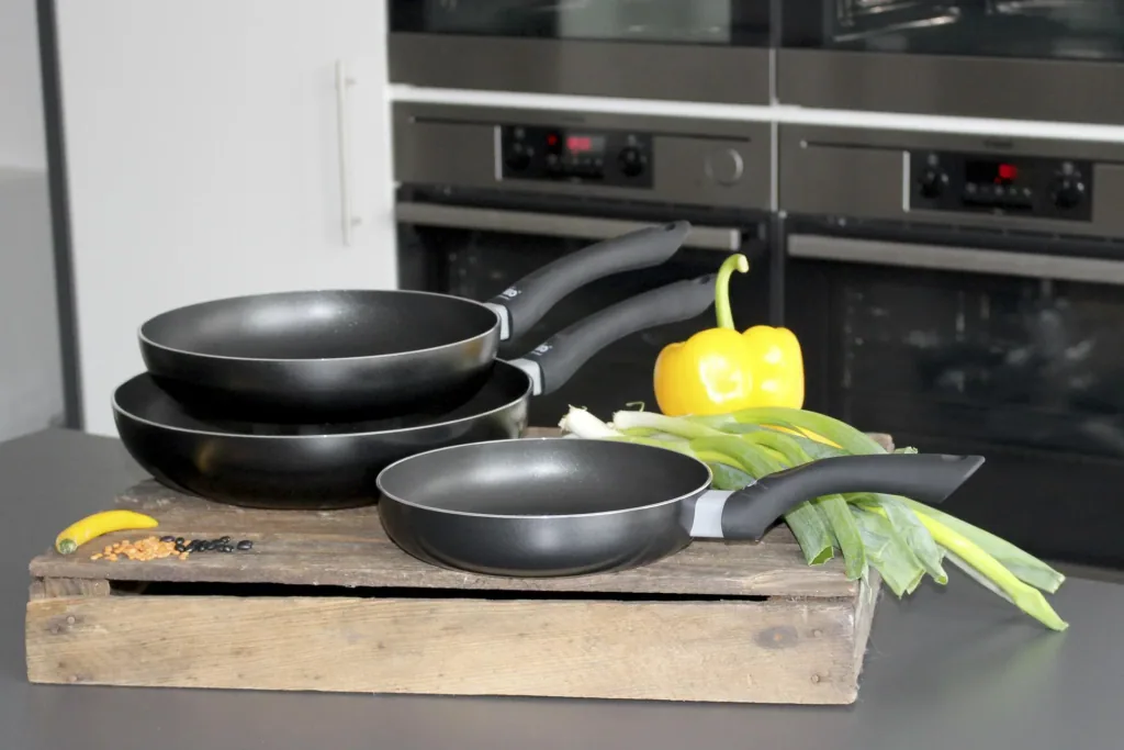 Aluminum Pfannenset Smart Life 3-teilig - Ø 20 cm /24 cm /28 cm - Öl-Dosiersystem!