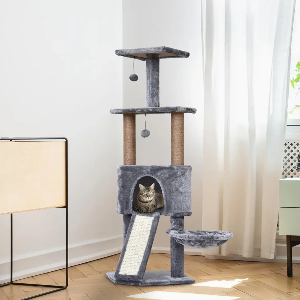 Katzenkratzbaum mit Hängebett