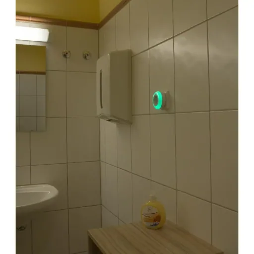 LED Nachtlicht - Zwischenstecker mit Dämmerungsschalter, 3 Farben wählbar