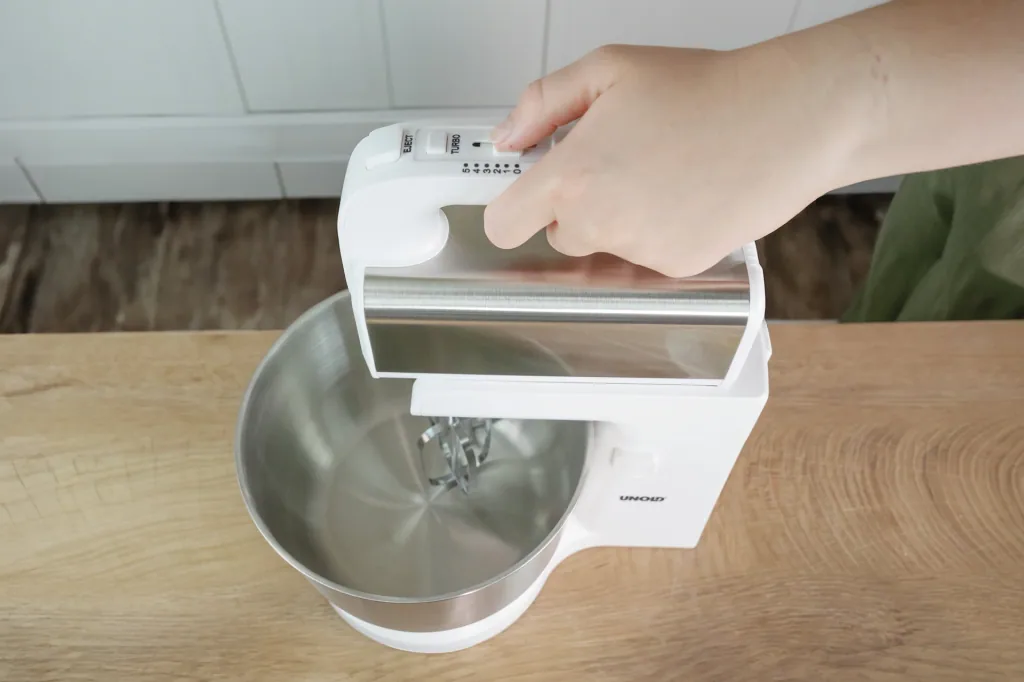 Handmixer mit Rührschüssel Hannah