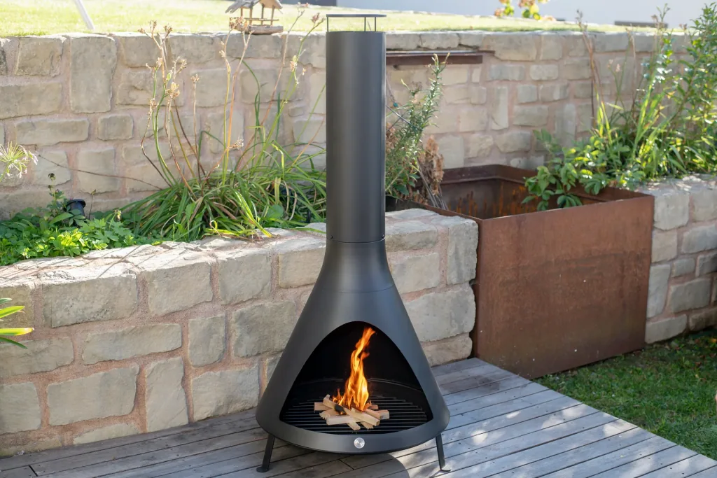 Feuerstelle inkl. Rauchablass schwarz