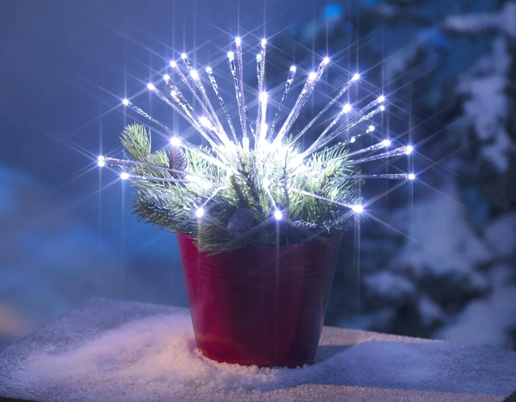 LED Sternenball mit 80 kaltweißen LEDs