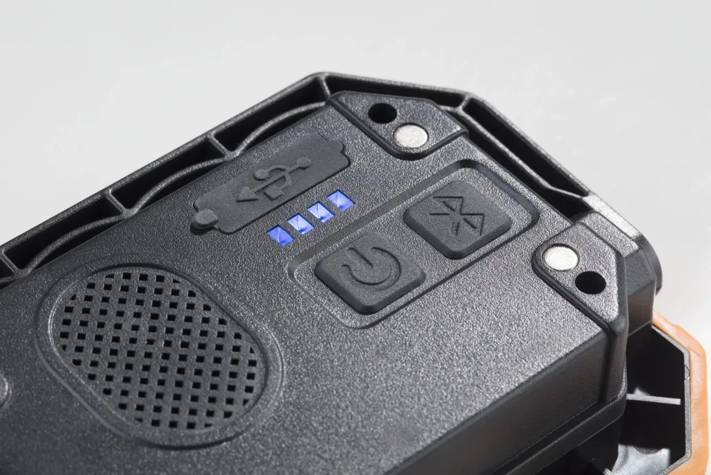 LED Arbeitsleuchte mit Bluetooth Lautsprecher