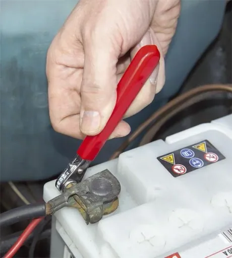 Batteriepolklemmen Knarrenschlüssel