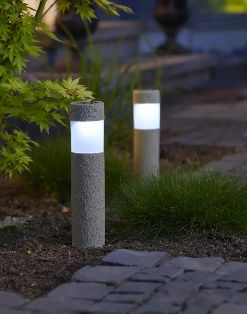 2er Set Solar Pollerleuchten in Steinoptik