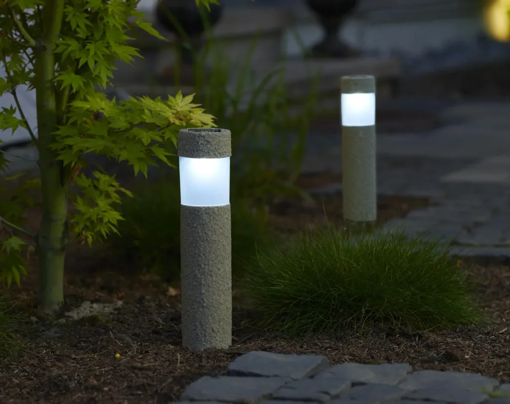 2er Set Solar Pollerleuchten in Steinoptik
