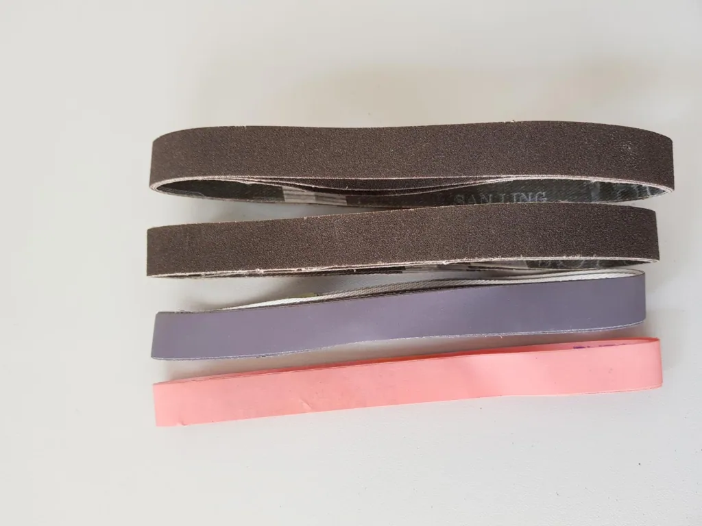 Schleifband SET 12-teilig, je 3 x K180-K220-K6000-K10000