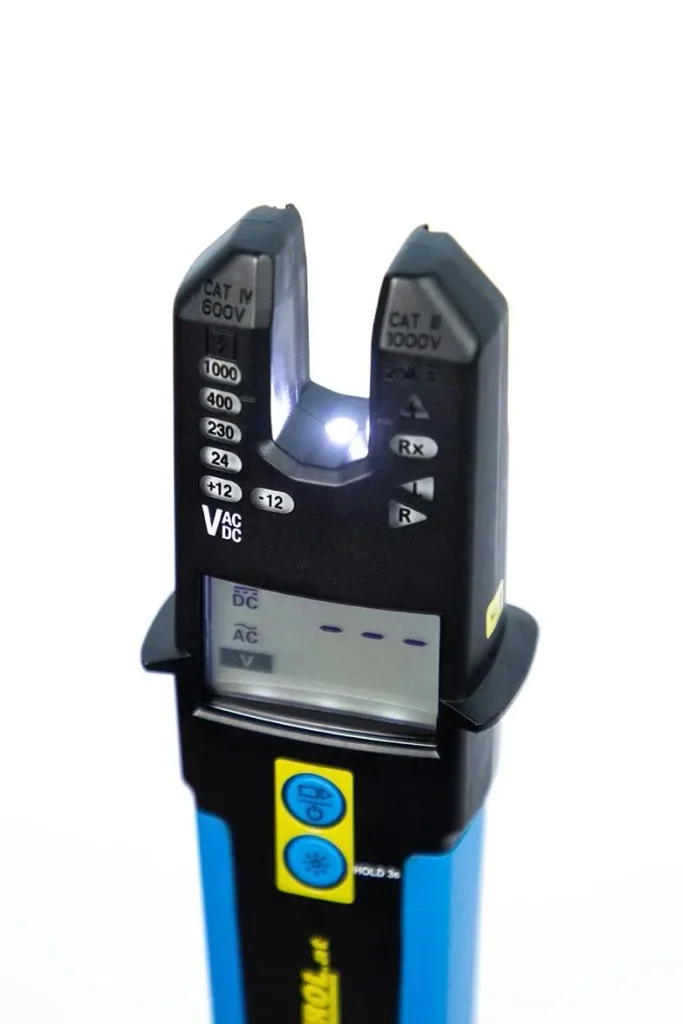 Strom- und Spannungsprüfer mit LED/LCD Anzeige, bis 1500V DC, bis 1000V AC, bis 200A AC/DC