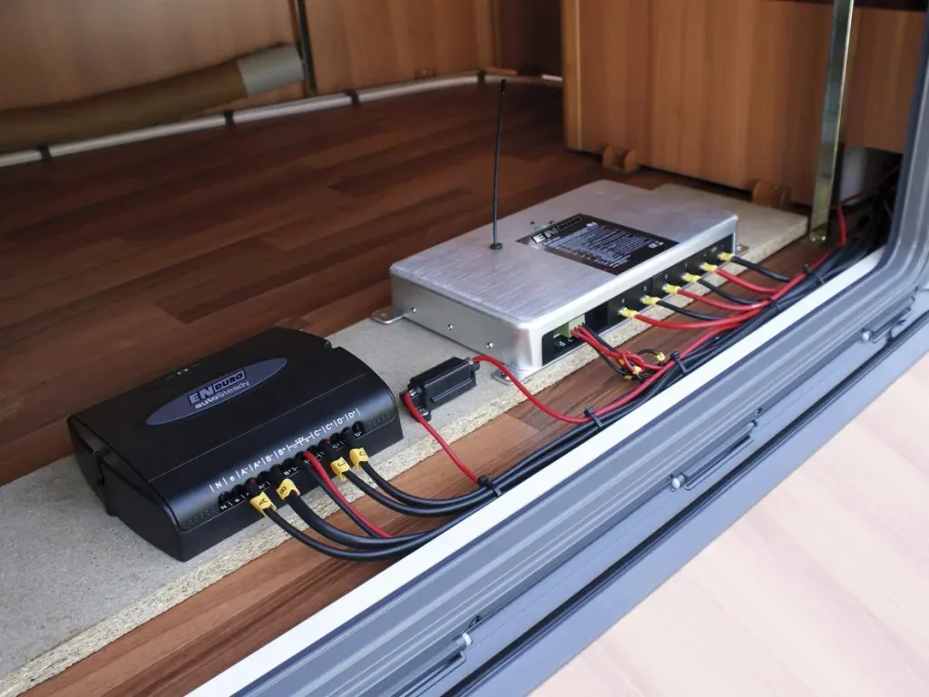autoSteady - Elektronisches Umbauset für Caravan-Stütze
