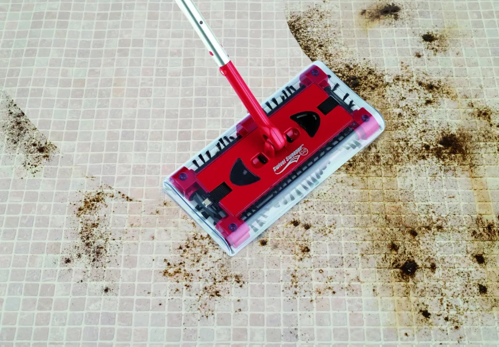 Akku-Besen Swivel Sweeper G2, 7,2V rot