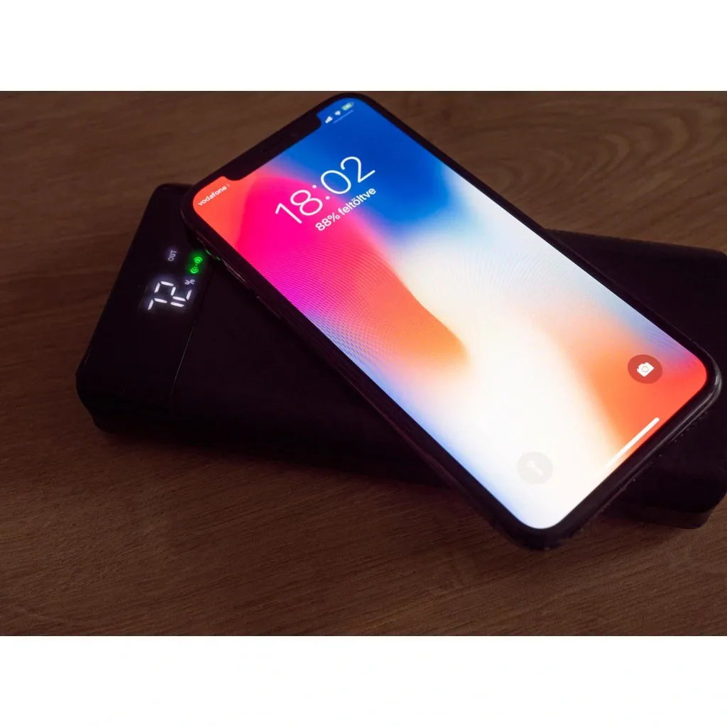 VT-3508 Netzteil mit drahtloser QI-Ladefunktion - 20.000mah - einschließlich Mikro-USB-Kabel - schwarz