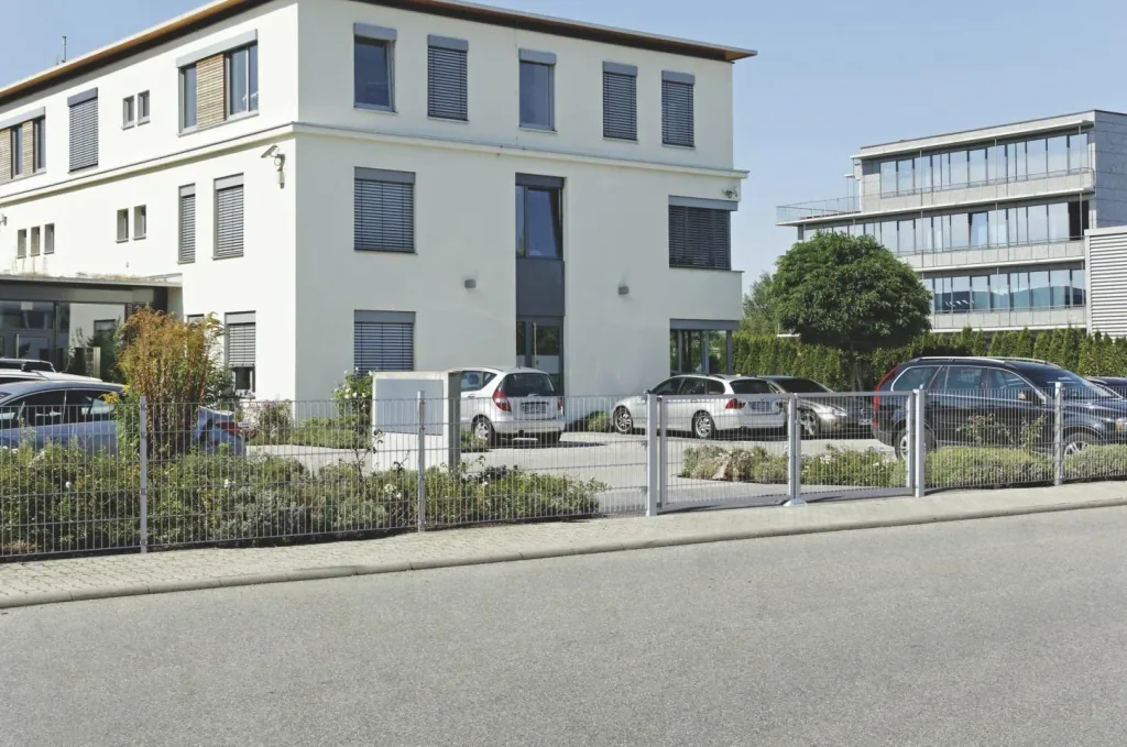 Doppelstabmattenzaun Komplettset, feuerverzinkt, Höhe 120 cm, Länge 24 m