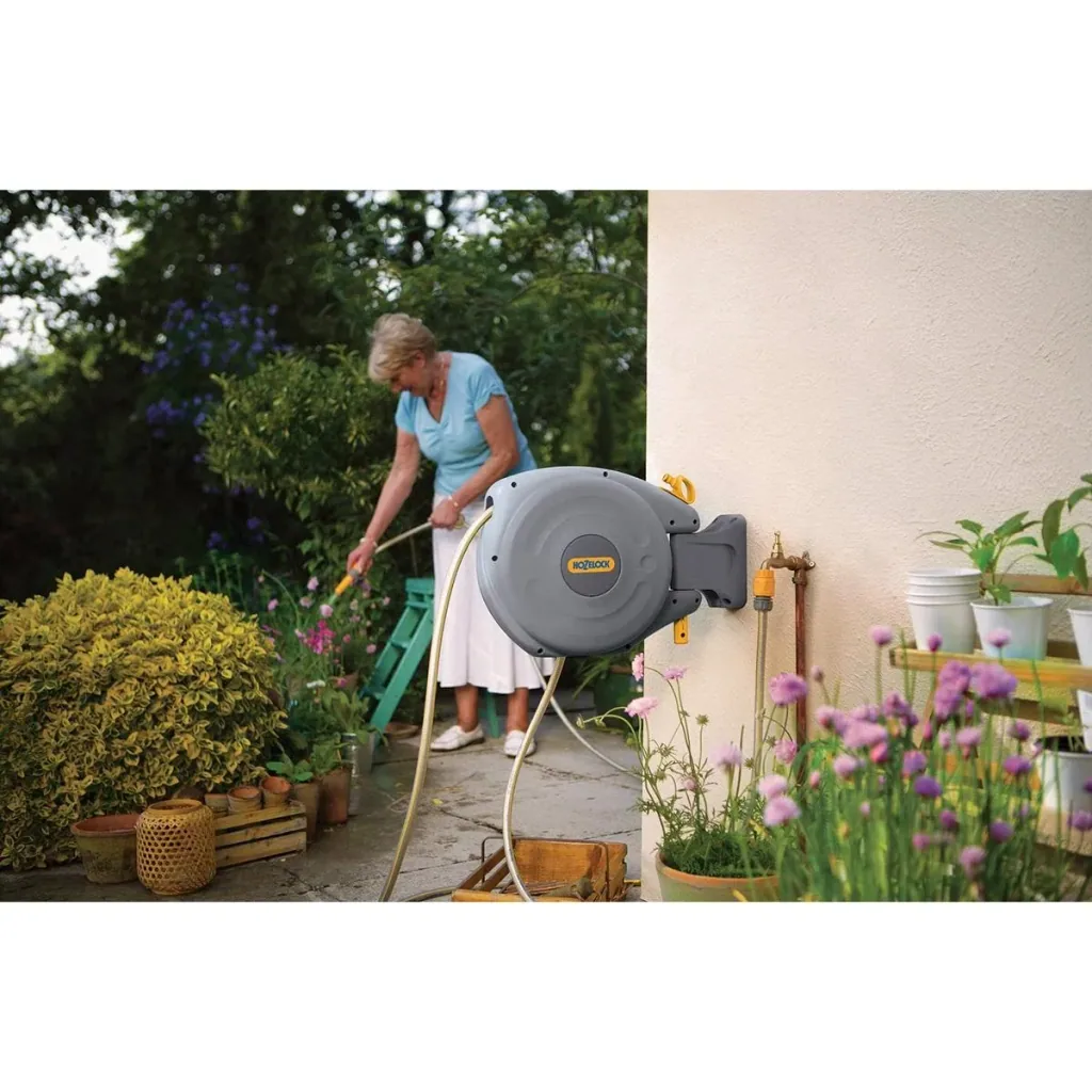 Automatischer Schlauchaufroller inklusive 10m Gartenschlauch