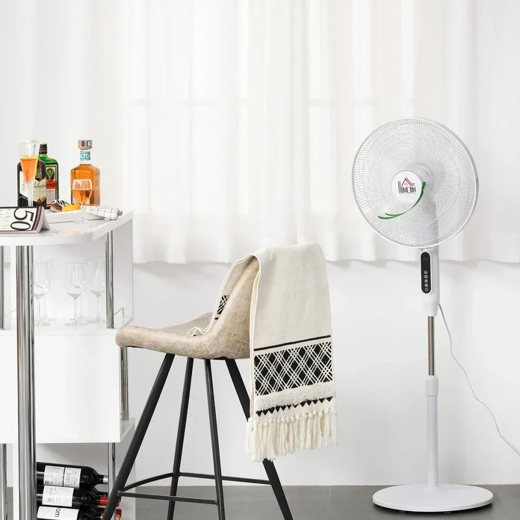 Standventilator mit 3 Belüftungsstufen schwarz/weiß