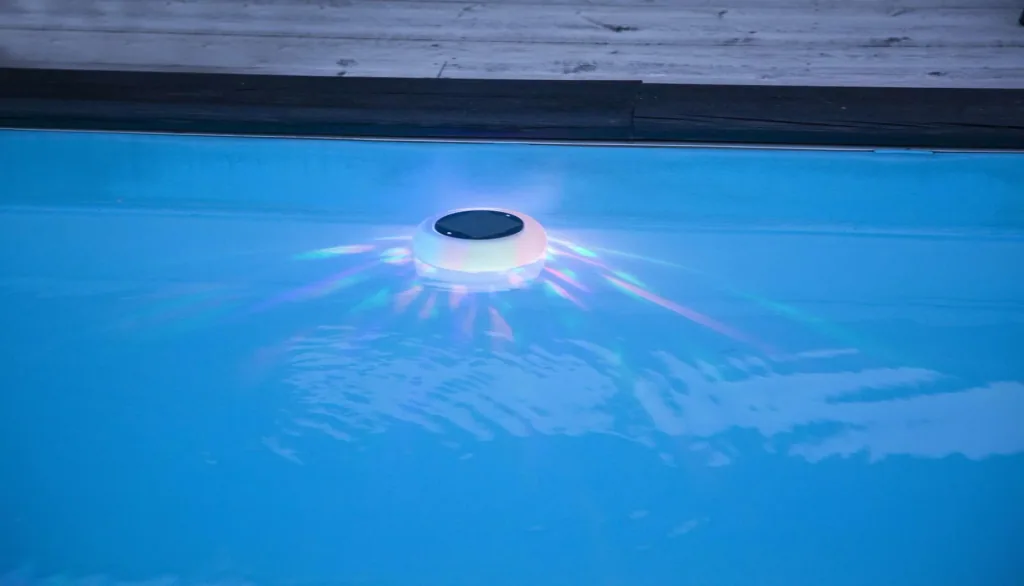 Solar LED Poollicht