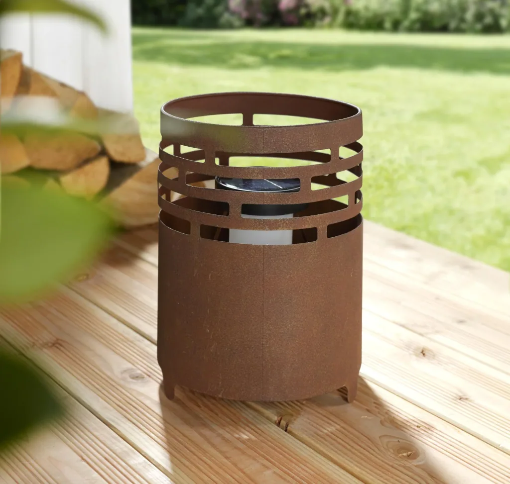 Solar Kamin mit realistischem Flammeneffekt