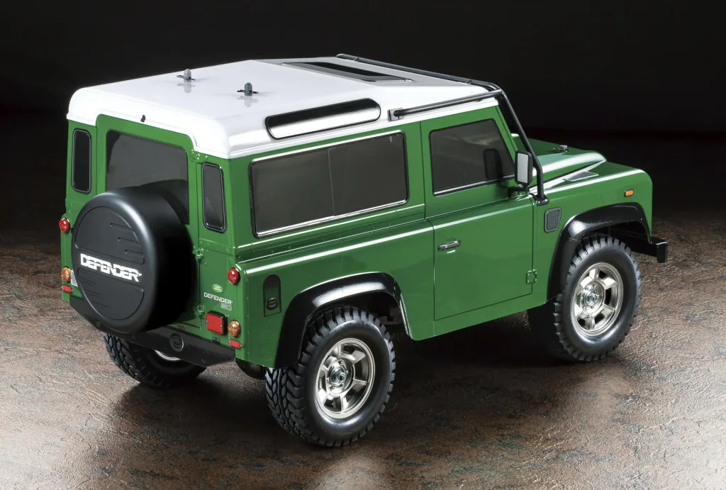 RC Land Rover Defender 90 CC-01, Maßstab 1:10
