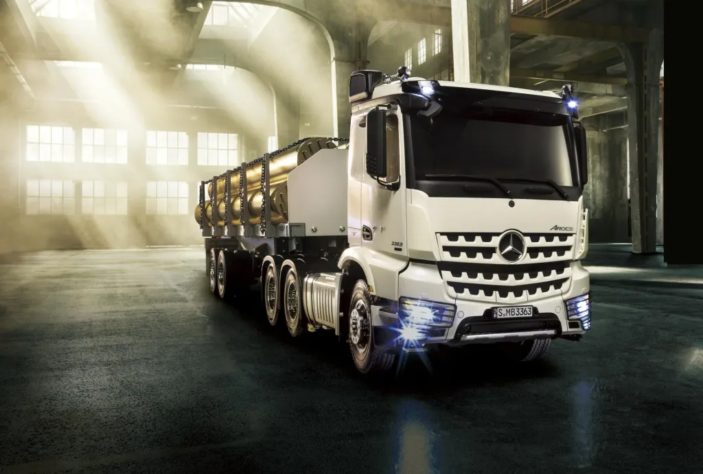 RC LKW Mercedes Benz Arocs 3363 6x4 ClassicSpace 1:14