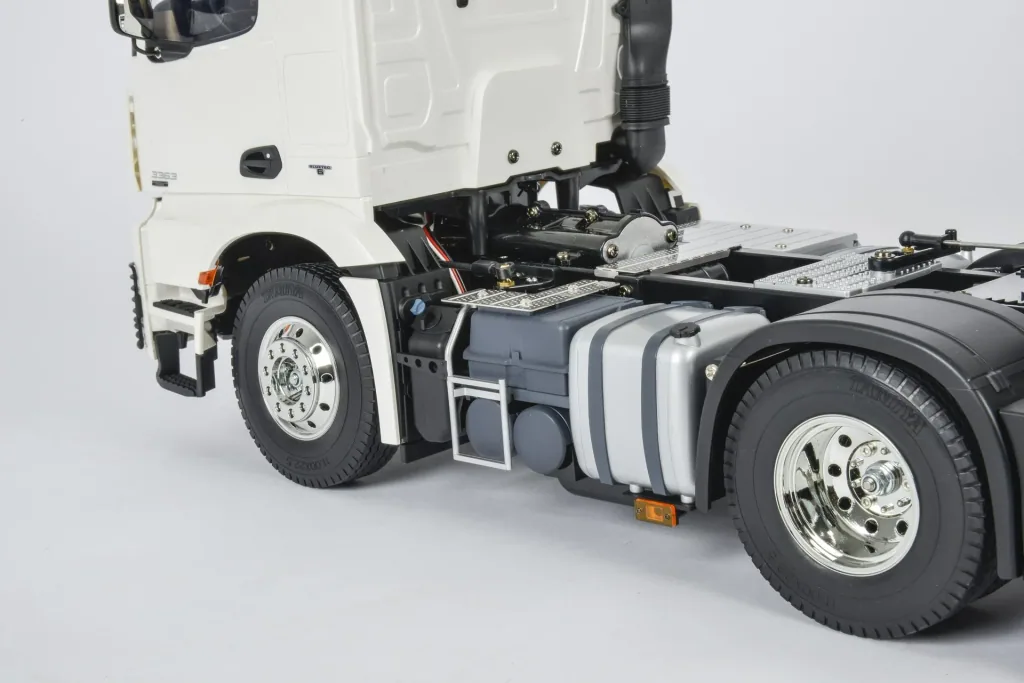 RC LKW Mercedes Benz Arocs 3363 6x4 ClassicSpace 1:14