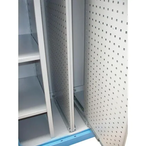 VERTIKAL-AUSZUGSCHRANK VAS T01