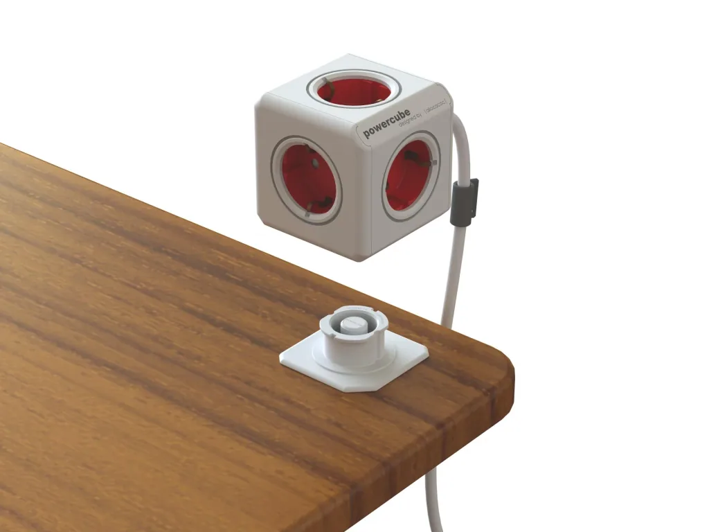 PowerCube Extended Remote mit 4 Steckdosen und Fernbedienung