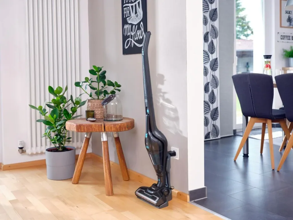 Akku-Staubsauger Rotaro Powervac 2in1 20 V