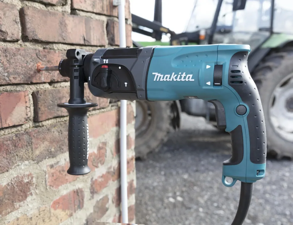 780 W Elektronik Bohrhammer HR2470