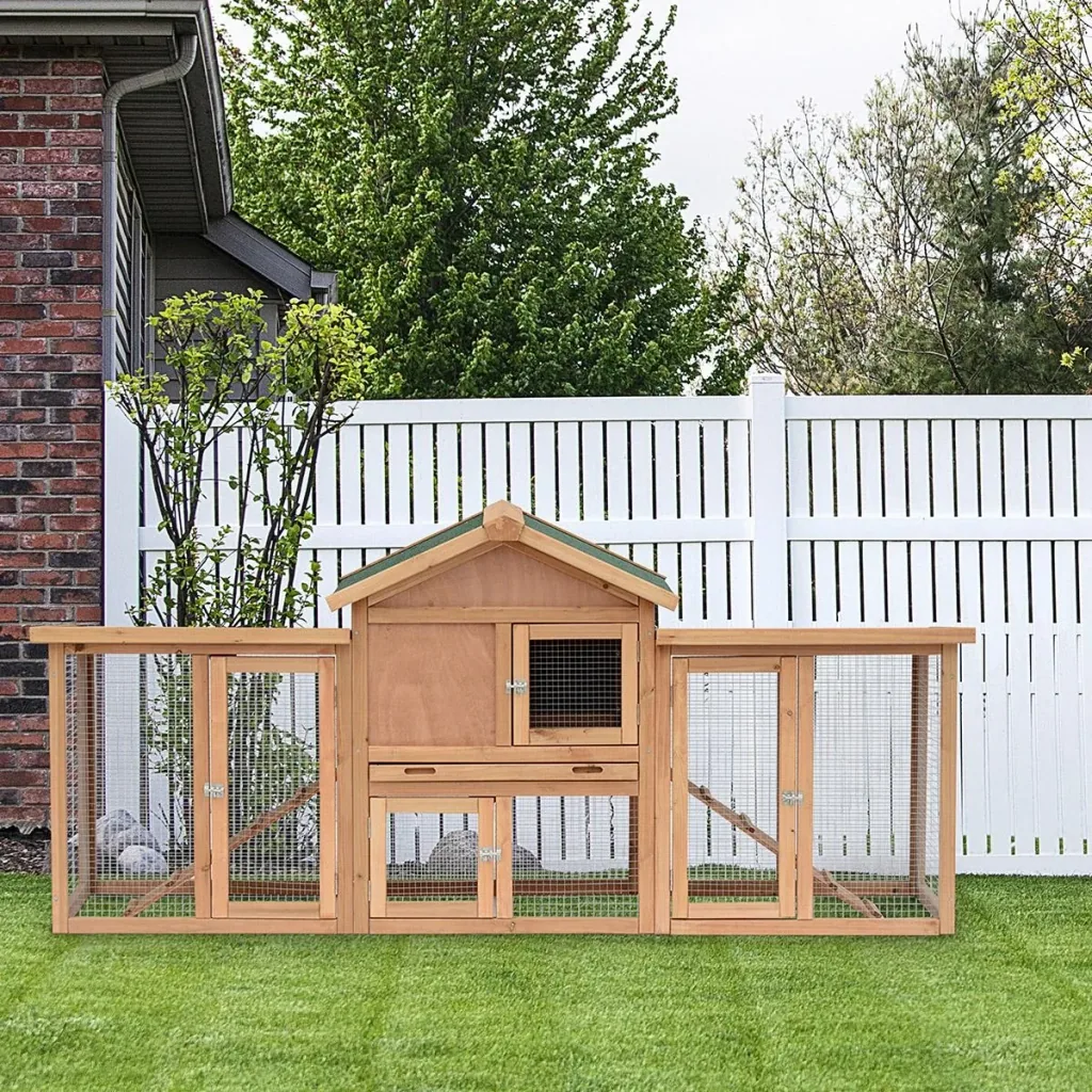 Freilaufgehege Hühnerstall Holz