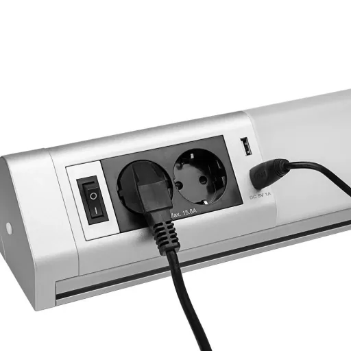 Unterflurbeleuchtung mit Haken + Steckdosen