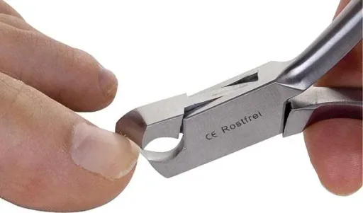 Sicherheits-Nagelzange inklusive Glasfeile im Etui