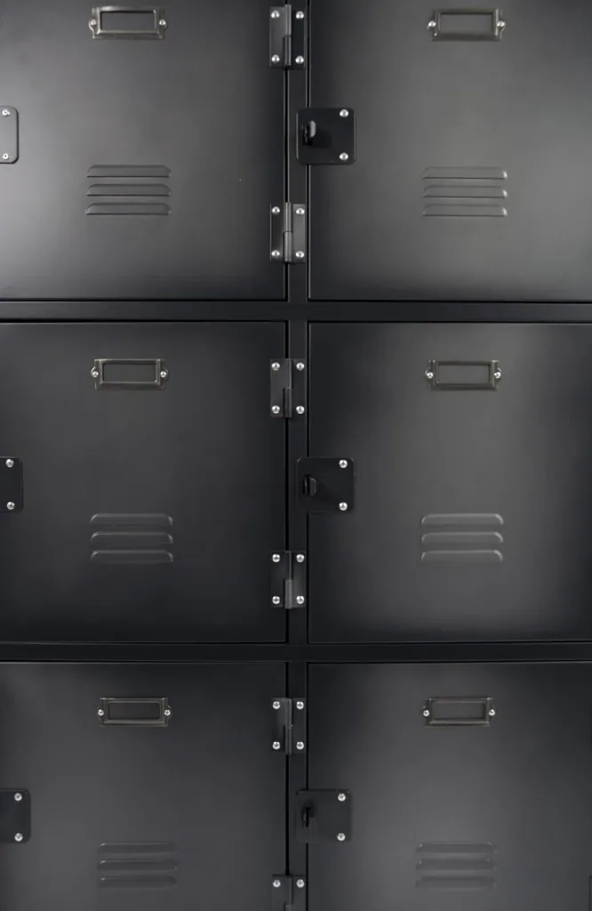 Metallschrank Vintage mit 6 Türen