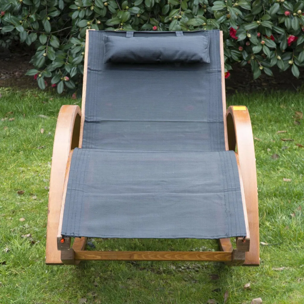 Schwingliege für den Garten
