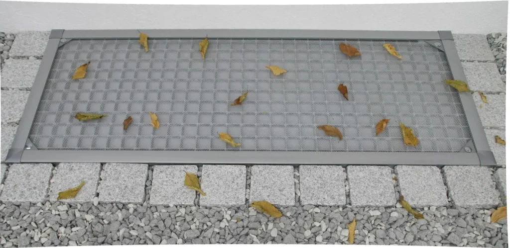 Lichtschachtabdeckung Light 60 x 115 cm, mit Alu-Gewebe